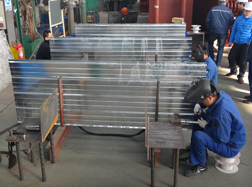 焊工比賽進行中 焊工比賽進行中