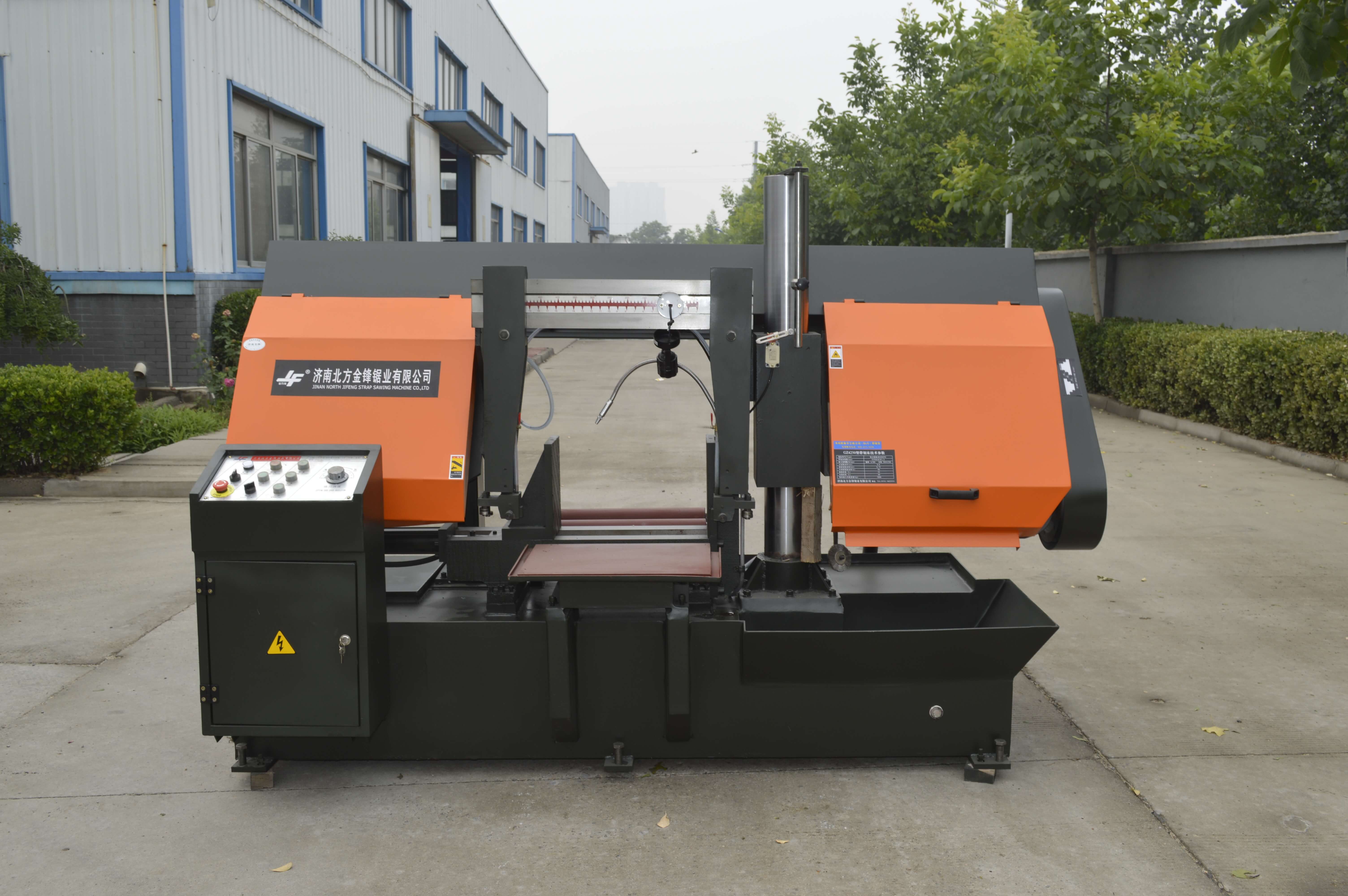 臥式帶鋸床GZ4250