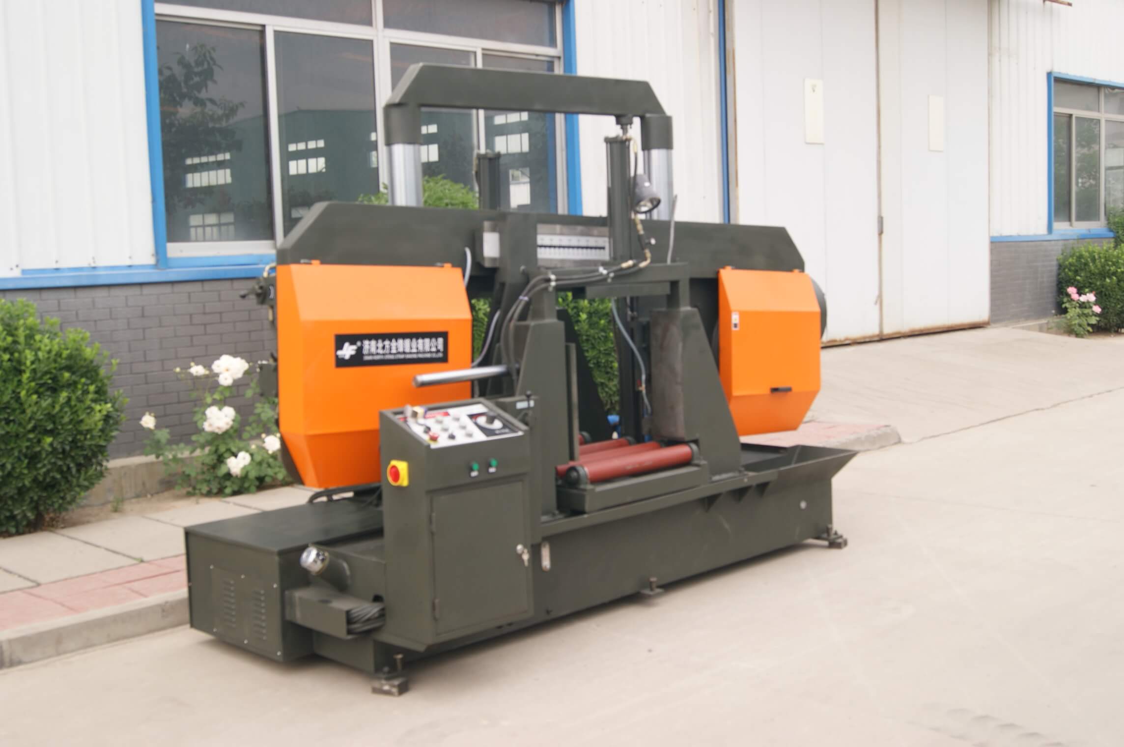 臥式帶鋸床GZ4260